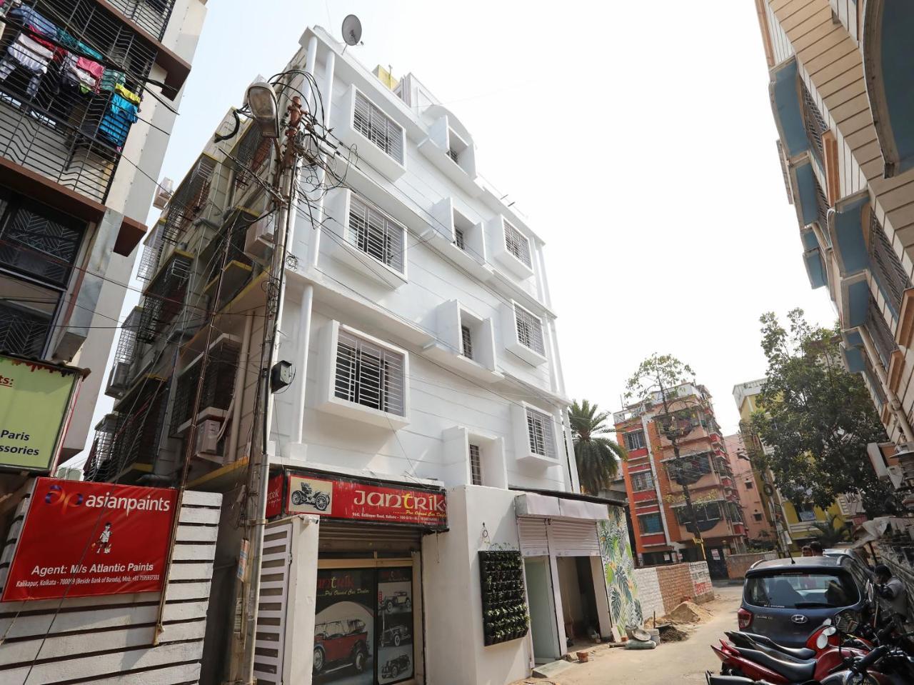 Hotel Oyo 15637 Transit Express à Calcutta Extérieur photo