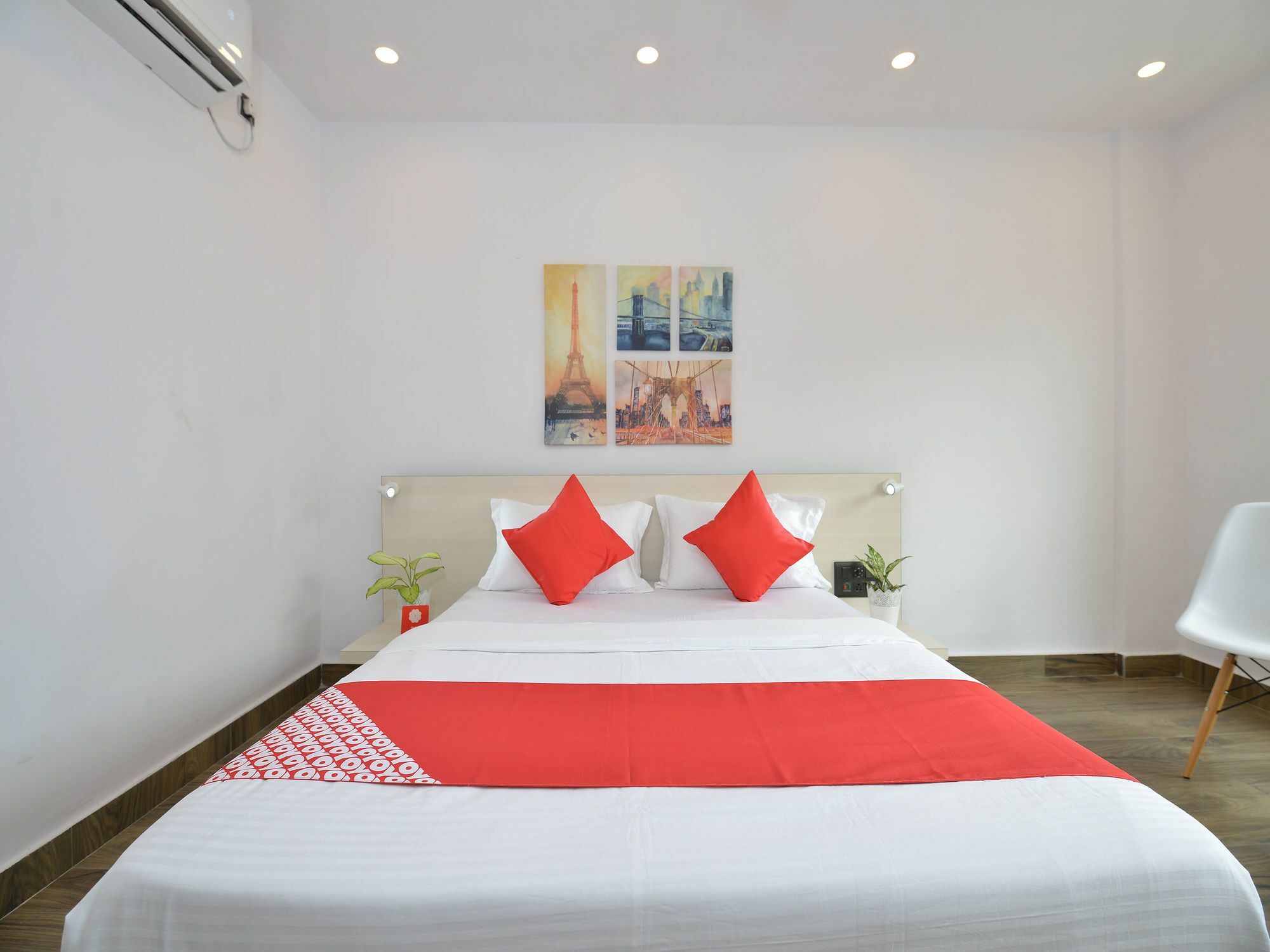 Hotel Oyo 15637 Transit Express à Calcutta Extérieur photo